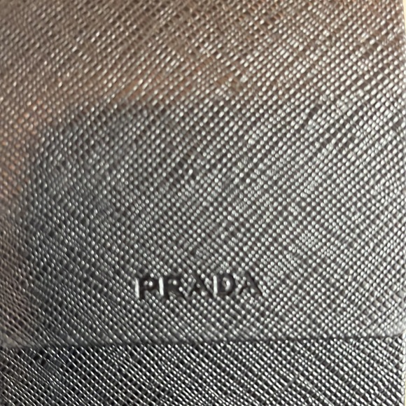 PRADA SUNGLASSES - Picture 8 of 9